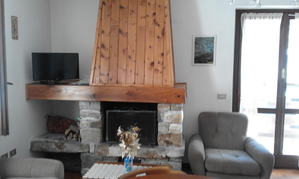 Casa Livia Maria Apartment เตโญ ภายนอก รูปภาพ