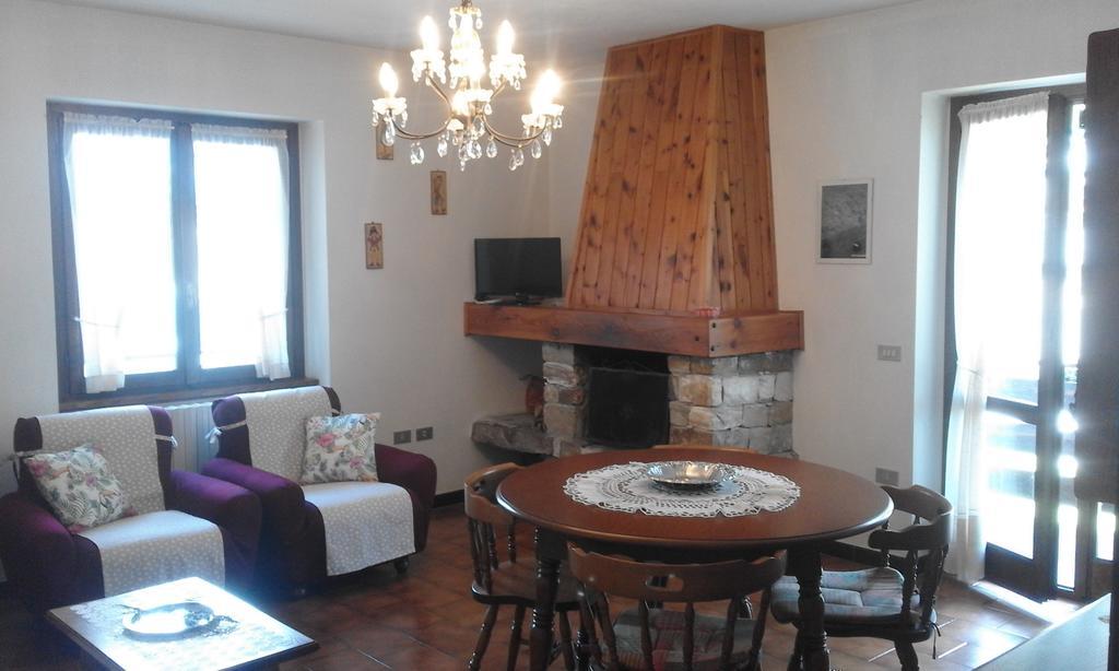 Casa Livia Maria Apartment เตโญ ภายนอก รูปภาพ